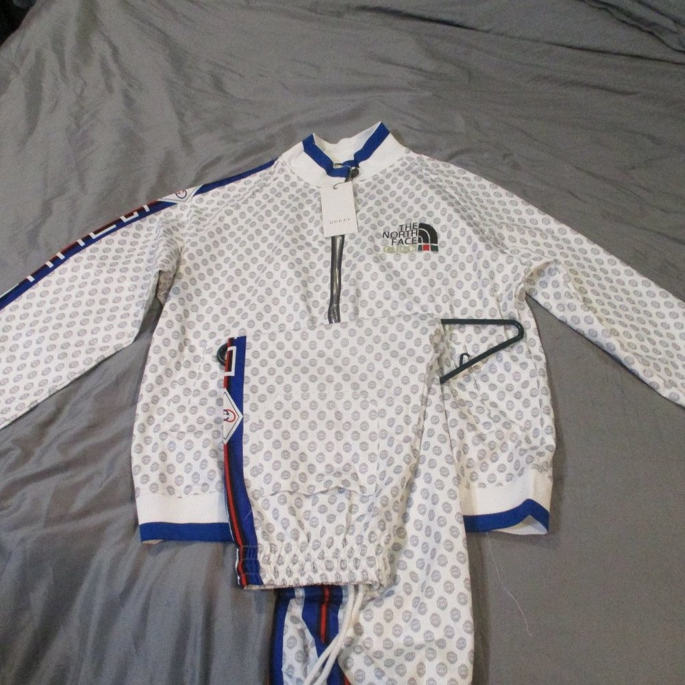 Brand new Gucci Men's Track Suit Never been worn